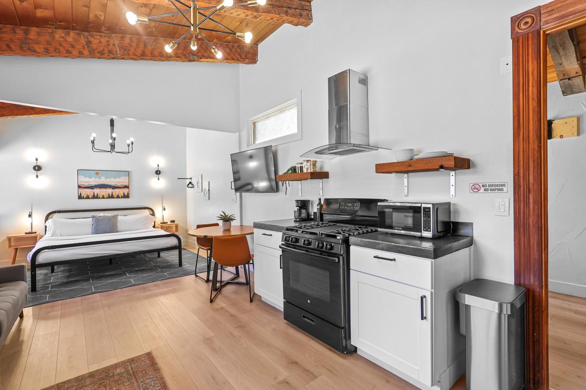 Basecamp Lodge Mount Shasta Kamer foto