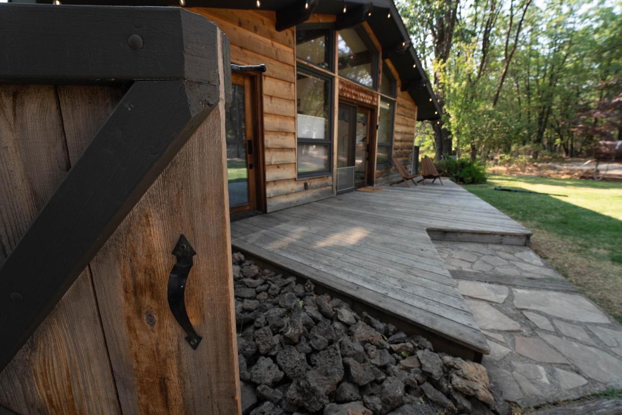 Basecamp Lodge Mount Shasta Kamer foto